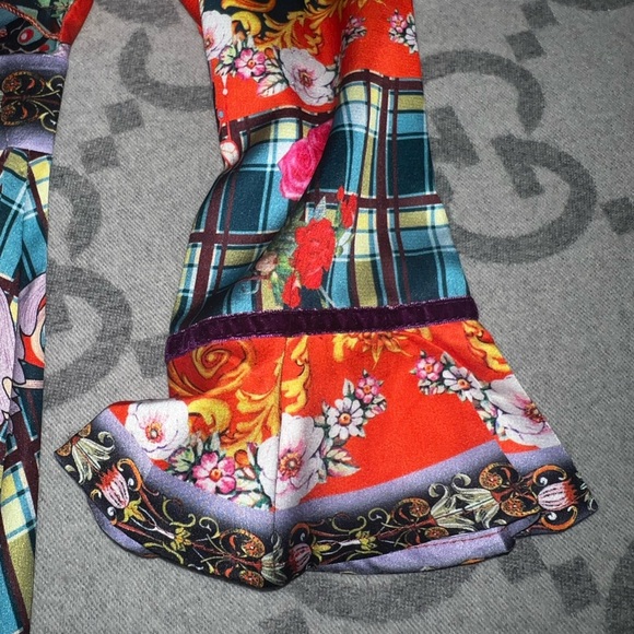 Elegant Red and Black Patterned Dress - Picture 3 of 7